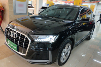 奥迪Q7 2023款 45 TFSI quattro S line运动型