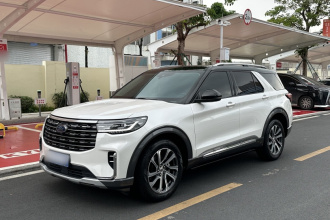 福特 探险者 2023款 EcoBoost 285 四驱风尚plus版 6座