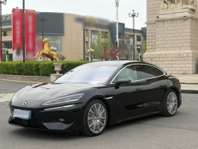 腾势Z9 2024款 1100km 四驱Ultra版