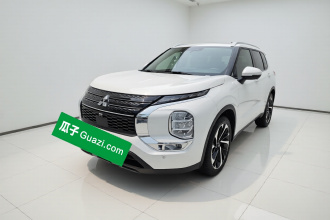 三菱 欧蓝德 2023款 1.5T CVT两驱尊享版 5座