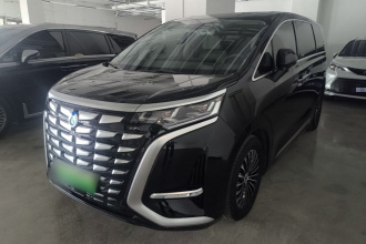 腾势D9 2022款 DM-i 970 四驱尊荣型