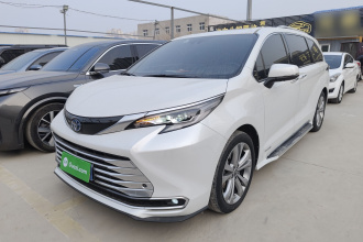 丰田 赛那SIENNA 2023款 2.5L混动 铂金版