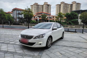 标致408 2015款 1.2T 自动荣耀版