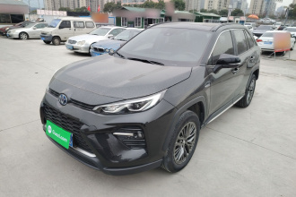 丰田 威兰达 2023款 双擎 2.5L E-CVT两驱豪华PLUS版