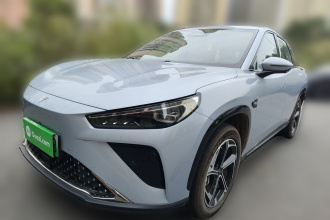 哪吒汽车 哪吒L 2024款 增程 310 闪充版