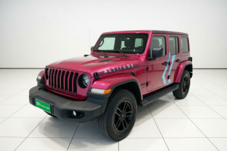 Jeep 牧马人 2022款 2.0T 高地巴哈马沙滩粉特别版