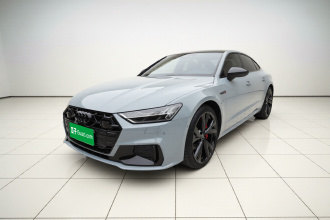 奥迪A7L 2025款 45 TFSI quattro RS 套件竞速版