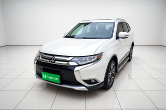 三菱 欧蓝德 2018款 2.0L 两驱荣耀版 5座