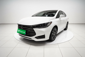 比亚迪 宋MAX 2017款 1.5T 自动智联精英型 7座