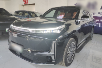 吉利银河 银河M9 2025款 210km 四驱领航版