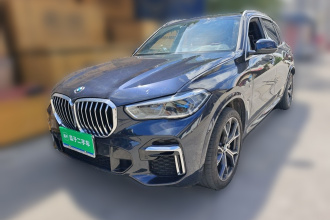 宝马X5 2022款 xDrive 40Li M运动套装