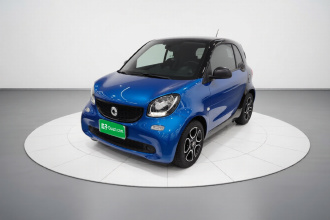 smart fortwo 2019款 0.9T 66千瓦硬顶风擎版 国VI