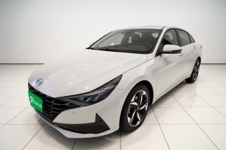 现代 伊兰特 2022款 1.5L CVT LUX尊贵版