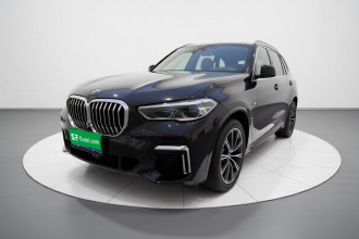 宝马X5 2022款 改款 xDrive 30Li 尊享型M运动套装