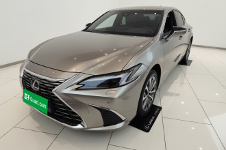 雷克萨斯ES 2025款 300h 臻享版