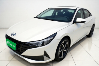 现代 伊兰特 2022款 1.5L CVT LUX尊贵版