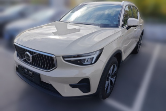 沃尔沃XC40 2025款 B3 智远豪华版