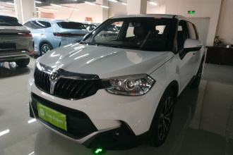 中华V3 2015款 1.5T 自动旗舰型