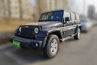 Jeep 牧马人 2014款 2.8TD Sahara 四门版