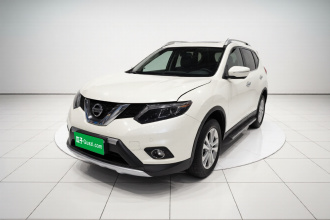 日产 奇骏 2015款 2.0L CVT舒适MAX版 2WD