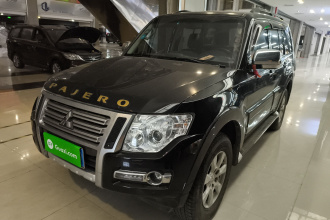 三菱 帕杰罗(进口) 2018款 3.0L 自动豪华版