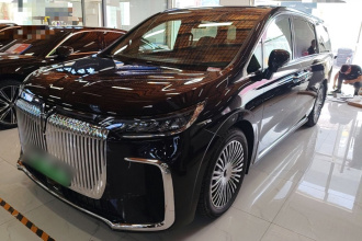 岚图汽车 岚图梦想家 2025款 PHEV 四驱旗舰鲲鹏版
