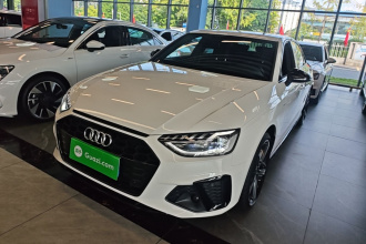 奥迪A4L 2025款 200万辆悦享版 40 TFSI 豪华动感型
