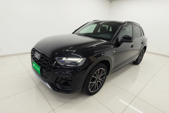 奥迪Q5L 2025款 40 TFSI 豪华动感型