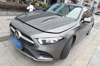 奔驰A级 2021款 A 200 L 运动轿车时尚型