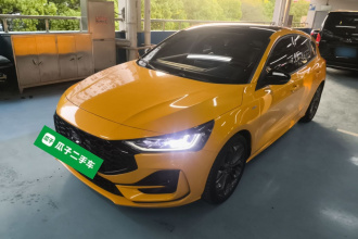 福特 福克斯 2022款 两厢 EcoBoost 180 自动ST Line