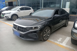 大众 帕萨特 2026款 出众款 380TSI 龙腾版
