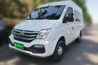 上汽大通MAXUS 新途V80 2021款 2.0T 手动经典傲运通短轴中顶5/6座