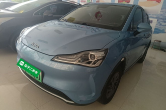 哪吒汽车 哪吒V 2022款 潮 300 Lite 三元锂
