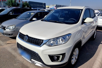 北京汽车 绅宝X35 2016款 1.5L 自动精英版