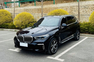 宝马X5 2022款 xDrive 40Li M运动套装