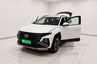 现代 2025款 途胜L 1.5T 精英版