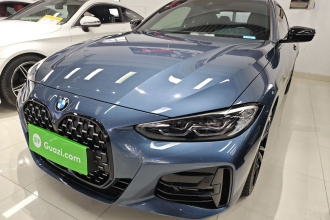 宝马4系 2022款 425i 时尚型 M运动曜夜套装