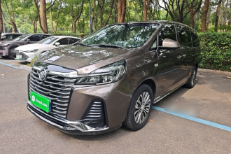 别克GL8 2023款 陆上公务舱 尊贵型