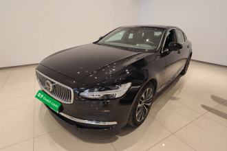 沃尔沃S90 2025款 B5 智逸豪华版