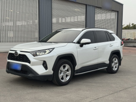 丰田 RAV4荣放 2024款 2.0L CVT两驱都市版