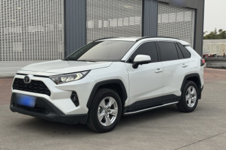 丰田 RAV4荣放 2024款 2.0L CVT两驱都市版
