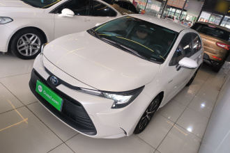 丰田 雷凌 2023款 智能电混双擎 1.8L 领先版