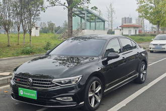 大众 迈腾 2023款 200万辆纪念版 330TSI DSG豪华型