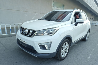 长安CS15 2016款 1.5L 手动时尚版