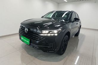 大众 途锐 2023款 3.0TSI 锐享版 曜黑运动套装