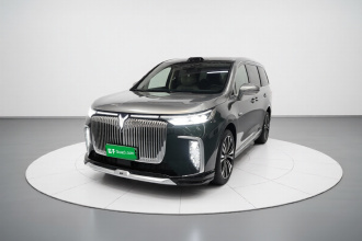 岚图汽车 岚图梦想家 2025款 PHEV 四驱尊贵乾崑版