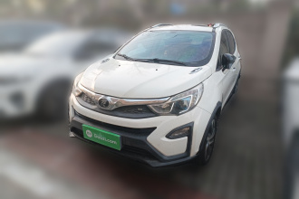 比亚迪 元 2016款 1.5L 手动尊贵型