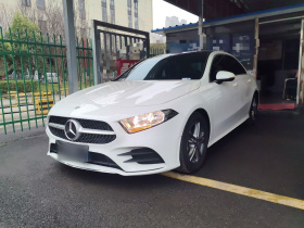 奔驰A级 2022款 改款 A 180 L 运动轿车