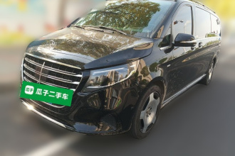 奔驰V级 2024款 V 300 L 长轴距豪华版