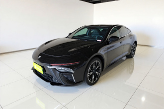 哪吒汽车 哪吒S 2022款 增程版 1160km 后驱小版